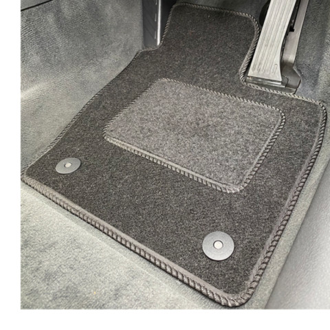 Tailored made carpet car floor - tailored,
